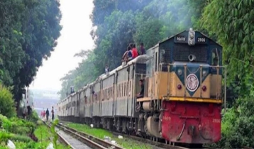 জুলাই ঘোষণাপত্র: সিলেট থেকে বিশেষ ট্রেনে এল ৬০ জন