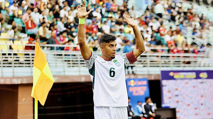 হংকং ম্যাচকে ‘ডু অর ডাই’ বলছেন জামাল ভূঁইয়া হংকং ম্যাচকে ‘ডু অর ডাই’ বলছেন জামাল ভূঁইয়া