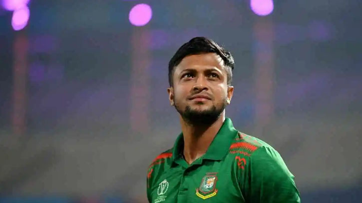 ‘বিতর্কের বরপুত্র’ সাকিবের ক্রিকেট অধ্যায় কি তবে শেষের পথে? ‘বিতর্কের বরপুত্র’ সাকিবের ক্রিকেট অধ্যায় কি তবে শেষের পথে?